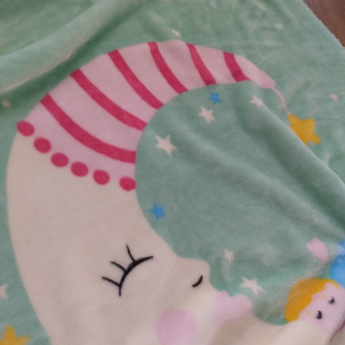 Children's blanket like new, soft 140x100 cm