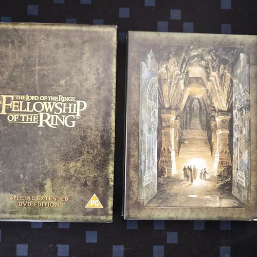 The Lord of the Rings The Fellowship of the Ring Collector's DVD Gift Set used