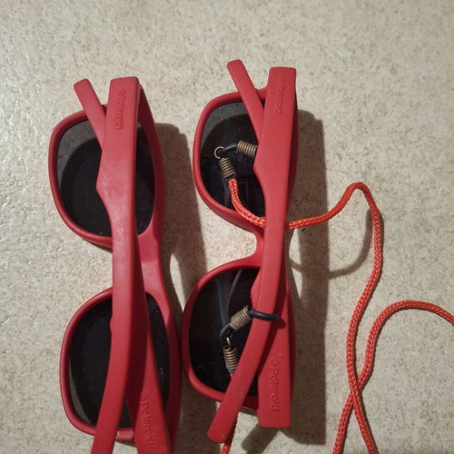 Polaroid red children's sunglasses like new, ages 3 to 6