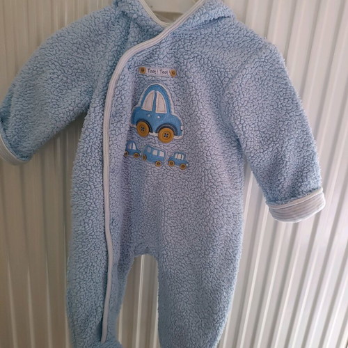 Blue baby romper like new for 3-6 months