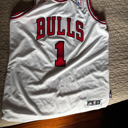 Chicago Bulls Authentic Derrick Rose Adidas Jersey XL new