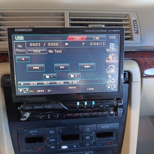 Kenwood KVT-522 1 Din DVD Bluetooth with 7-Inch Screen like new
