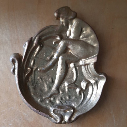 Art Nouveau metal ashtray used, vintage decorative plate