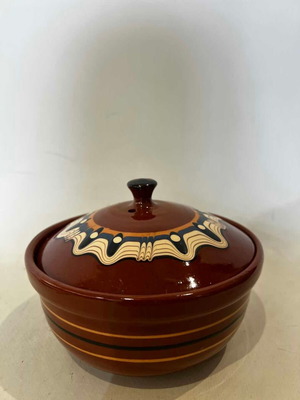 Bulgarian traditional ceramic small pot Troyan 11x14 used