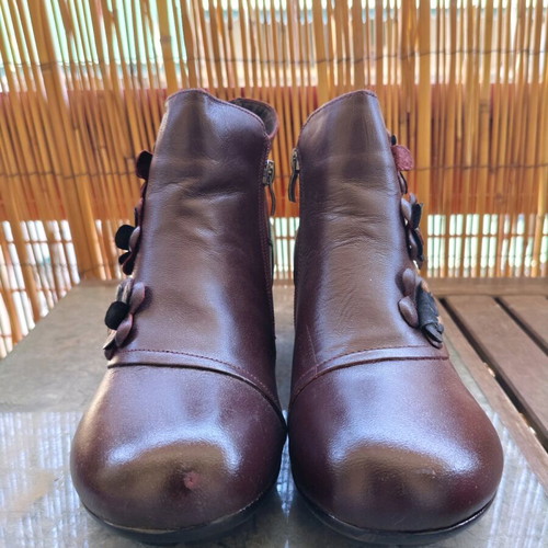 Women's ankle boots like new, size 38, purple, narrow fit