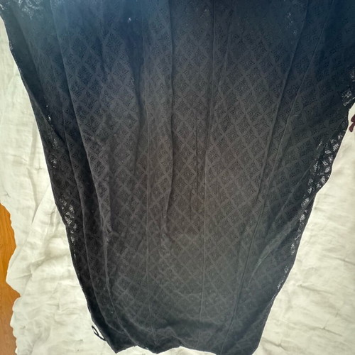 Massimo Dutti skirt like new, lace, black, size M