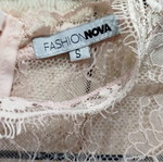 Fashion Nova long sleeved lace top pink like new, size S