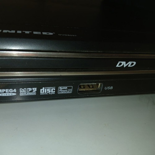United DVD8097 multimedia player like new with CD, DVD, USB
