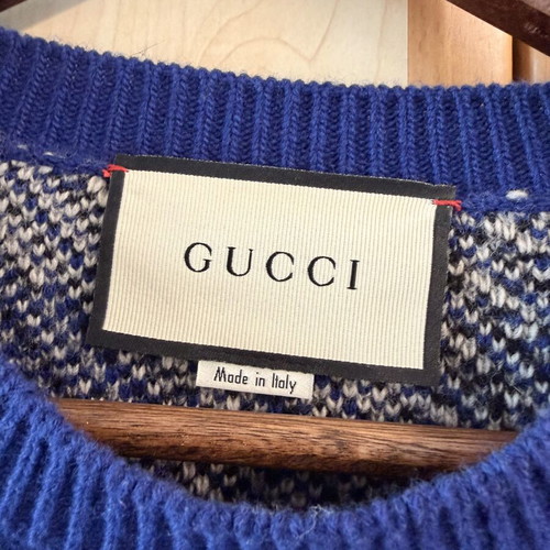 Gucci Sweater like new, size L, blue