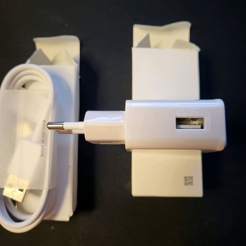 IQOS power adaptor and USB cable new