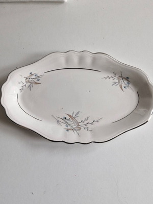 Small oval Kerameikos platter used