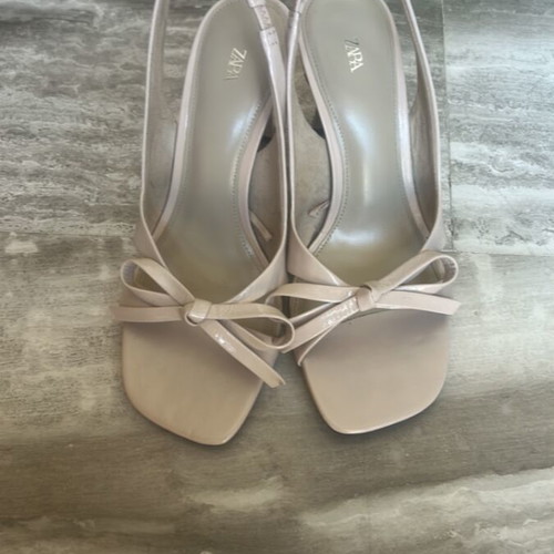 Zara beige sandals size 37, 9 cm heel