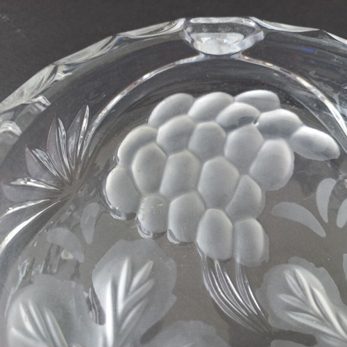 Set of 2 vintage glass ashtrays like new