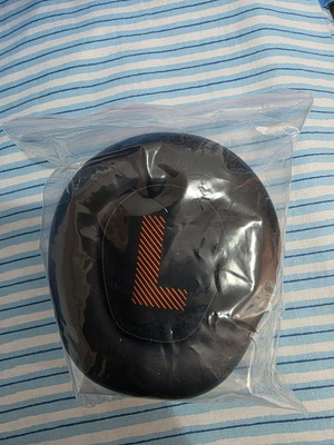JBL Quantum ONE Over Ear Gaming Headset σαν καινούργιο με σύνδεση USB και jack 3.5mm