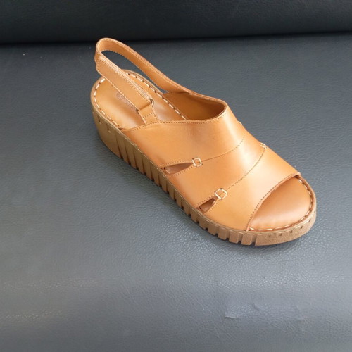 Platform sandals new, genuine leather inside and out, tan color