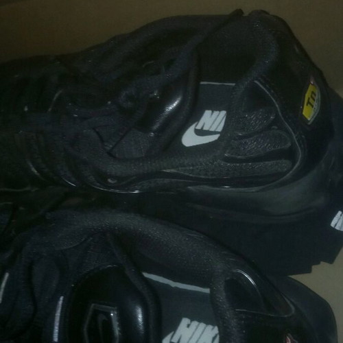 Nike Tn shoes black like new, size 44