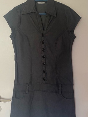 Naiba gray short-sleeve dress size M used with buttons
