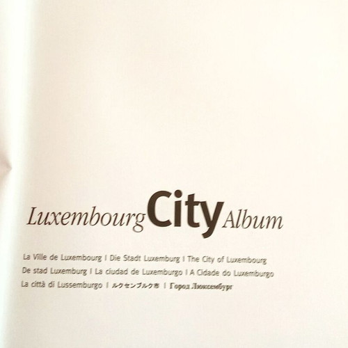 Luxembourg travel books used, 2 volumes, French
