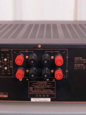 Pioneer M90.A stereo amplifier like new, made in Japan