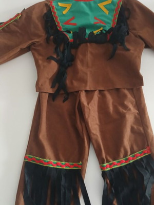 Children's carnival costume Indian used, size 4