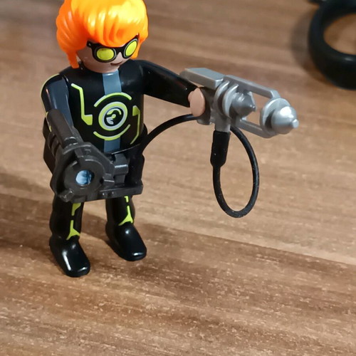 Playmobil ghost and alien hunter used