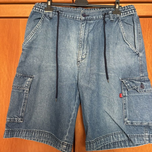 Men's Bermuda shorts like new, size L, blue