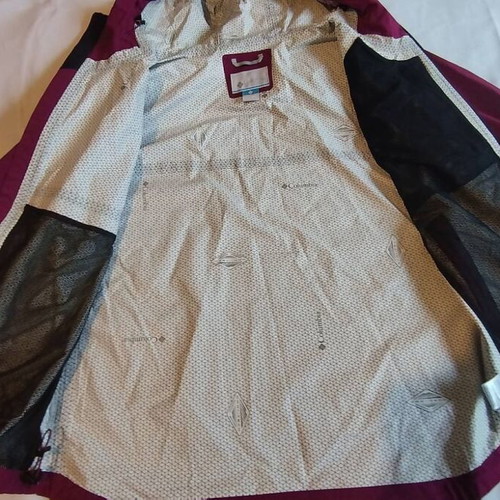 Columbia Omni-Tech Ampli-Dry Shell Jacket new, size L, purple