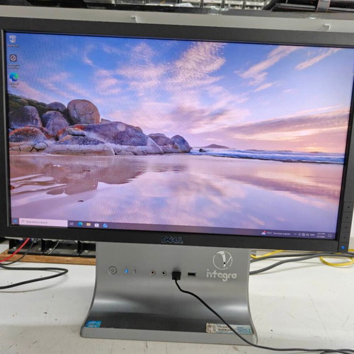Dell All-in-One PC used with Core i5, 8GB RAM, 240GB SSD