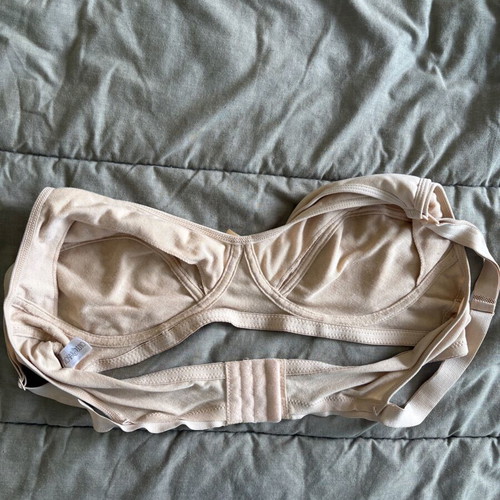 Nursing bra like new beige with free Medela pads, size M