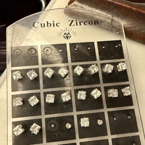 Vintage authentic zircon earrings like new
