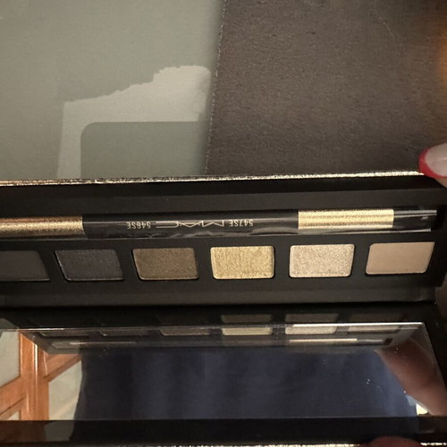 Mac eyeshadow palette, new