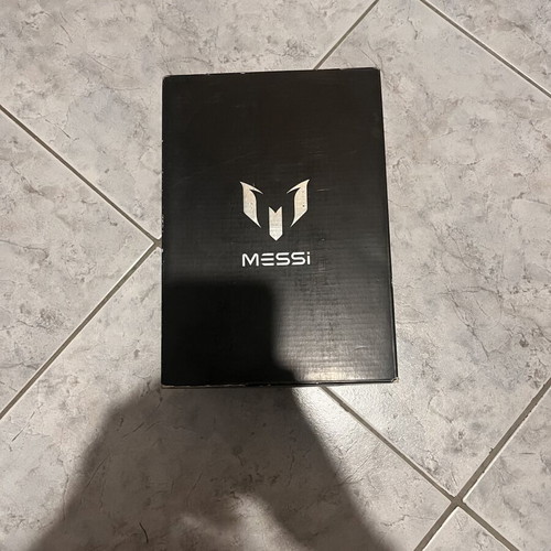 Adidas Messi football shoes like new, kids white and red