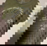  Napapijri T-Shirt Medium Έχει μία μικρή τρύπα στο ένα μανίκι Σε καλή κατάσταση. Τιμή 15 Ευρώ