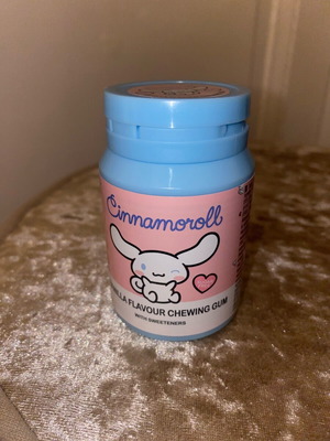 Cinnamoroll chewing gum like new, full pack