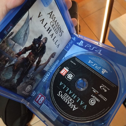 Assassin's Creed Valhalla PlayStation 4 game like new