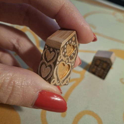 Mini gingerbread Christmas houses new, handmade with acrylic paint