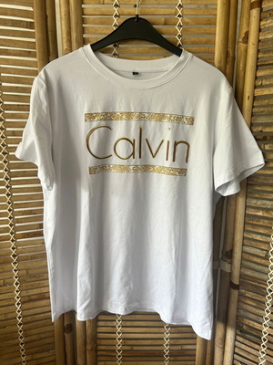 Calvin white T-shirt size L with gold graphic print