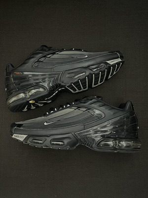 Nike Air Max Plus 3 Black Wolf Grey size 45 like new