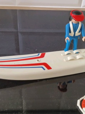 Playmobil Vintage 1974 rare collectible board like new