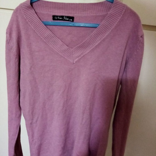 Purple sweater new, size large