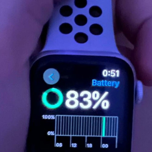 Apple Watch SE 40mm Silver GPS with Nike Sport Band and Magnetic Bracelet