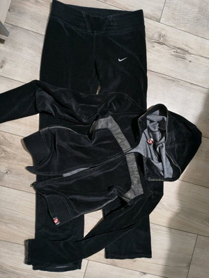 Nike plush women's set size S used, black