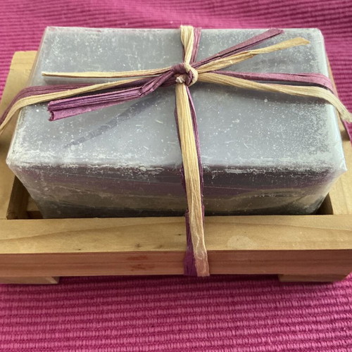 Wooden soap dish with large aromatic soap new