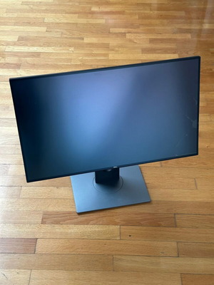 Dell UltraSharp U2718Q 27" 4K monitor used, broken screen for parts