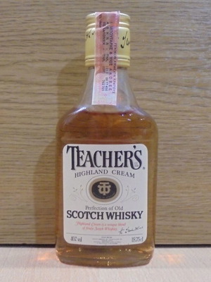 Teacher's Scotch Whisky old sealed bottle 187.5ml like new
