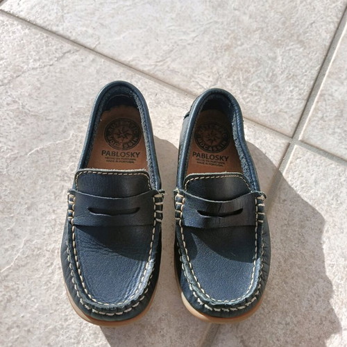 Pablosky leather boys' moccasins Navy blue like new, size 27