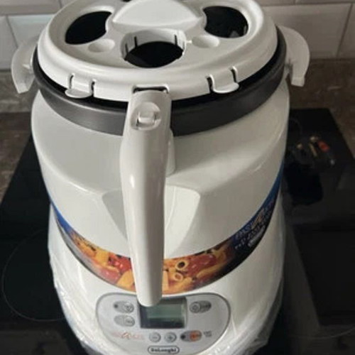 Delonghi Pasta Diva pasta maker new
