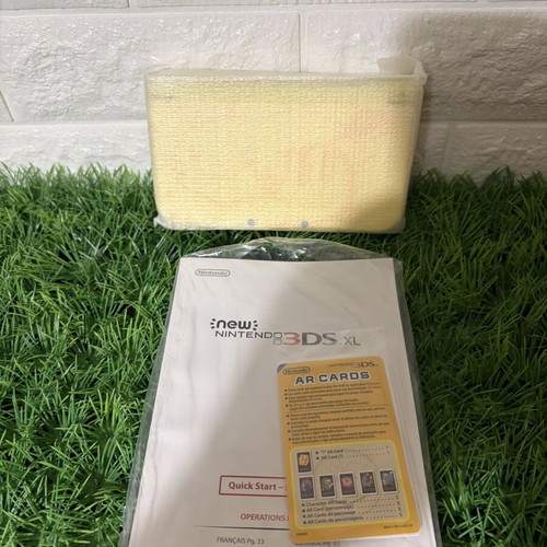 Nintendo 3DS XL Pikachu Edition console