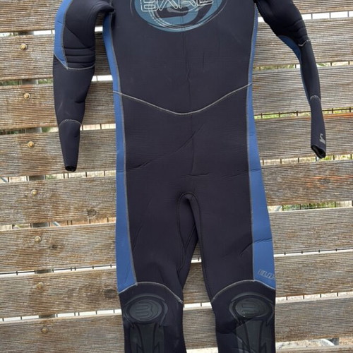 Bare Elastik men's wetsuit used, size medium