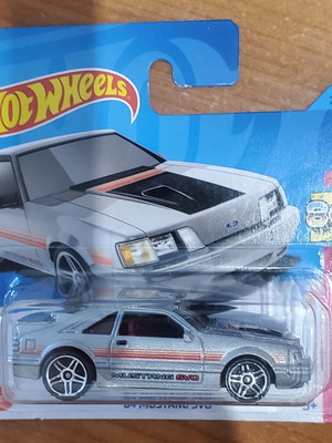 Hot Wheels Ford Mustang new